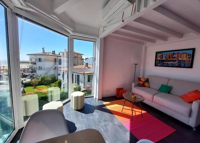 Renove A 50m De La Avec Balcon Et Parking - Fr-1-550-78 公寓 鲁瓦扬