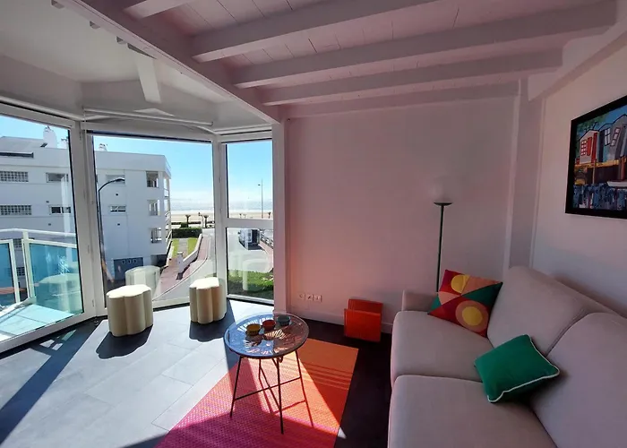 Renove A 50m De La Avec Balcon Et Parking - Fr-1-550-78 公寓