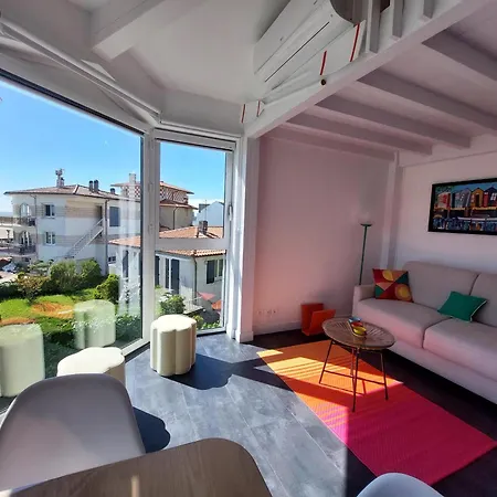 Renove A 50m De La Avec Balcon Et Parking - Fr-1-550-78 Apartment Royan